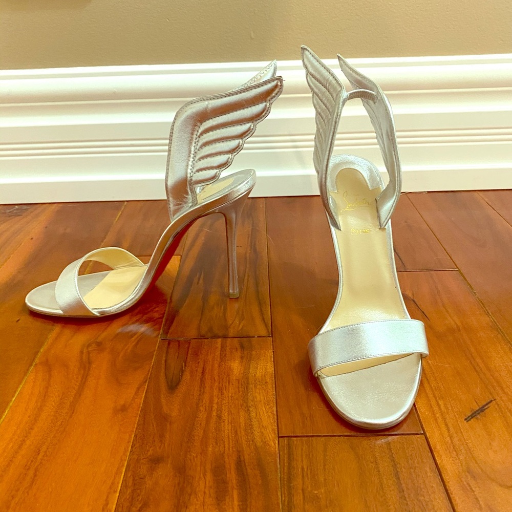 Christian Louboutin Samotresse 120mm Angel Wing Red Sole Sandal, Silver